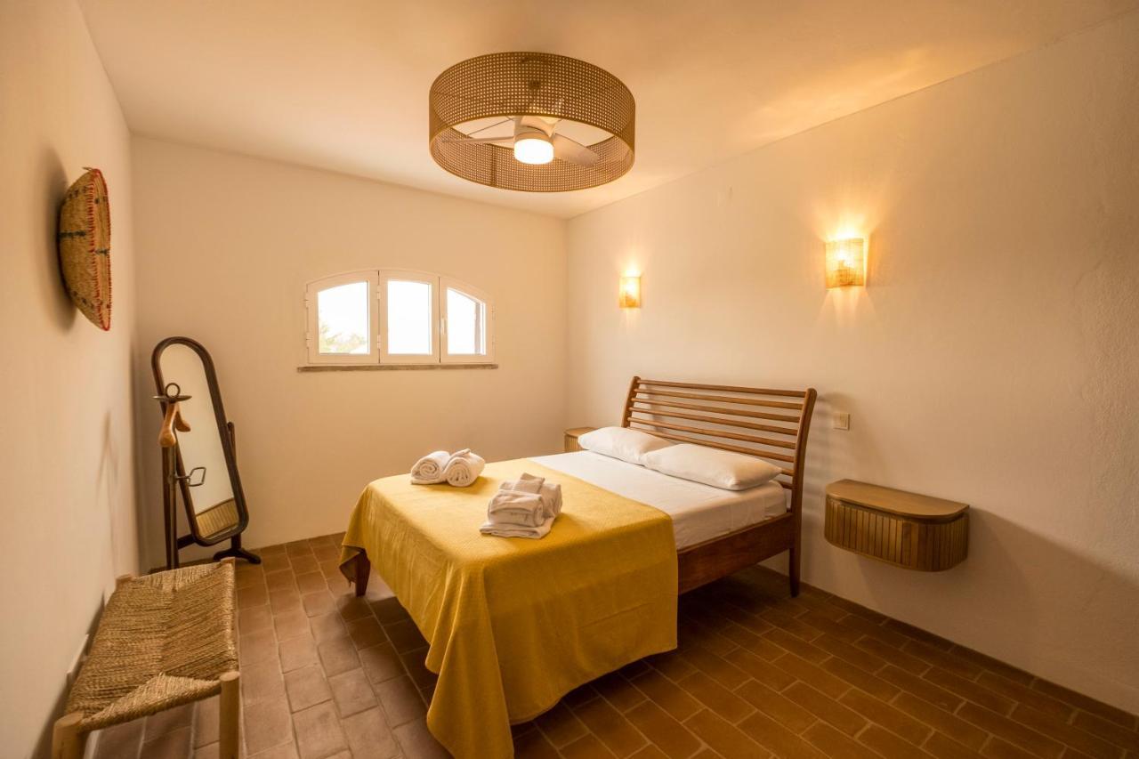 Cozy Beach Apartment W/ Sea View, Free Parking & Ac Carvoeiro  Luaran gambar